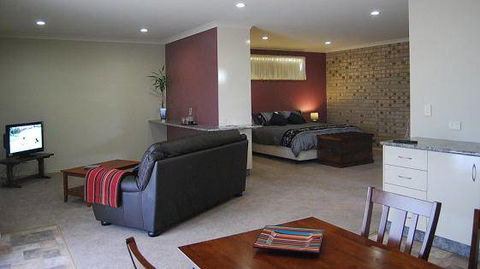 Milawa Muscat Retreat B&B - Kalgoorlie Accommodation 2