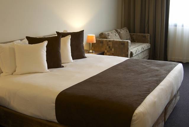 Melton South VIC Kalgoorlie Accommodation