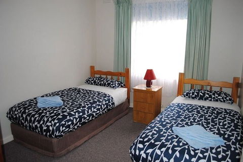 Killara Holiday Flats - Kalgoorlie Accommodation 1