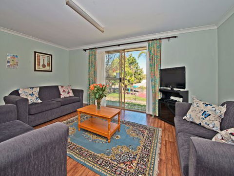 Acclaim Pine Grove Holiday Park - Kalgoorlie Accommodation 5