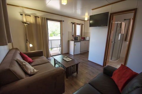 Daly Waters Historic Pub - Kalgoorlie Accommodation 12