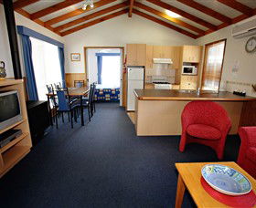 Yarraby Holiday Park - Aspen Parks - Kalgoorlie Accommodation 2