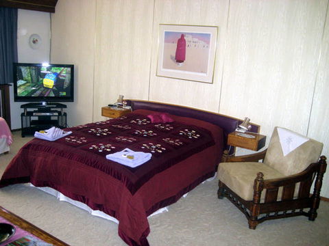 Sages' Haus B&B - Kalgoorlie Accommodation 0