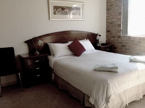Town Centre Holiday Apartments - Kalgoorlie Accommodation 0