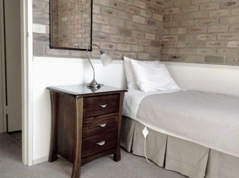 Town Centre Holiday Apartments - Kalgoorlie Accommodation 4