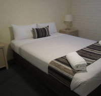 Trickett Gardens Holiday Inn - Kalgoorlie Accommodation