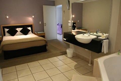 Windmill Motel And Reception Centre - Kalgoorlie Accommodation 0