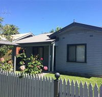 Bluebells Cottage - Kalgoorlie Accommodation