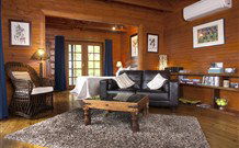 Cabins In The Clouds - Kalgoorlie Accommodation 0