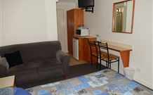 Pioneer Way Motel - Faulconbridge - Kalgoorlie Accommodation 4