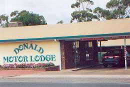 DONALD MOTOR LODGE - Kalgoorlie Accommodation 0