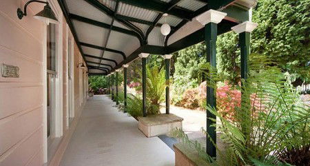 Closeburn House - Kalgoorlie Accommodation 1
