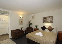 Charm City Motel - Kalgoorlie Accommodation 3