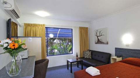 Motel Mediterranean - Kalgoorlie Accommodation 0