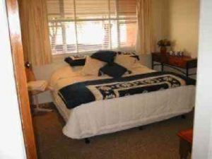 Mudgees Getaway Cottages - Kalgoorlie Accommodation 3