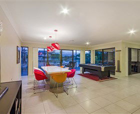 Aqua Palms At Vogue Holiday Homes - Kalgoorlie Accommodation 1