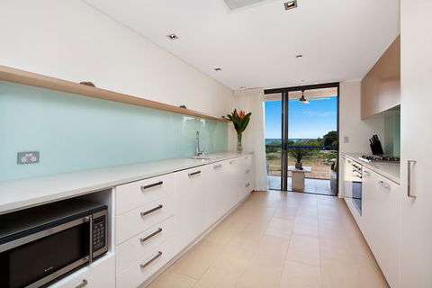 Akuna Waterfront - Kalgoorlie Accommodation 9
