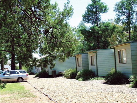 Camp Cypress Cabin And Caravan Park - Kalgoorlie Accommodation 1