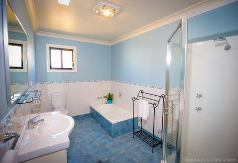 Dell-Lee Cottage - Kalgoorlie Accommodation 5