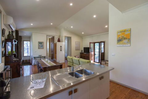 Elderslie House - Kalgoorlie Accommodation 128