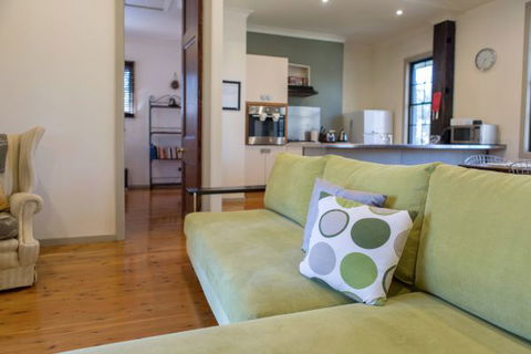 Elderslie House - Kalgoorlie Accommodation 130
