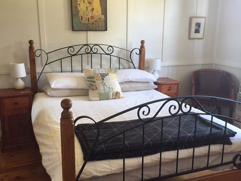 Minnie's Yass - Kalgoorlie Accommodation 0