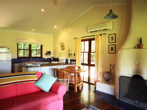 Friday Creek Retreat - Kalgoorlie Accommodation 0