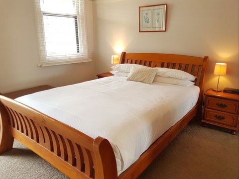 Newcastle Terraces And Apartments - Harbourside Apartment - Kalgoorlie Accommodation 1