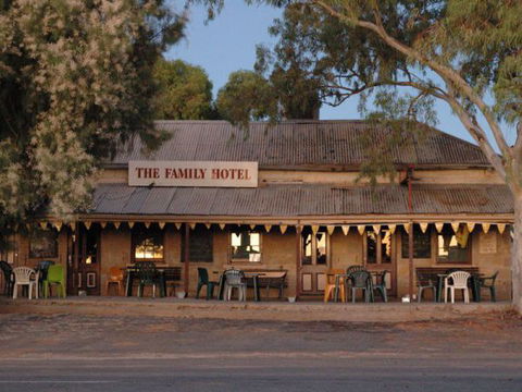 The Family Hotel - Kalgoorlie Accommodation 3