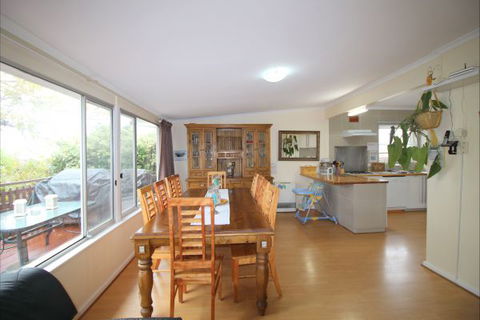 Christies Cottage For Holidays And Relocations. - Kalgoorlie Accommodation 12