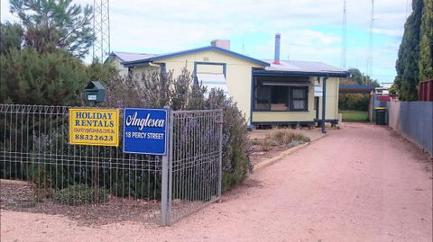 Anglesea - Kalgoorlie Accommodation 0