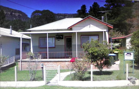 CASS Cottage - Kalgoorlie Accommodation 0