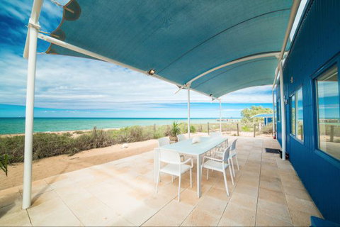 Mackerel Islands - Kalgoorlie Accommodation 2
