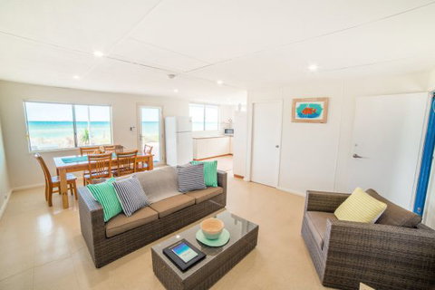 Mackerel Islands - Kalgoorlie Accommodation 3