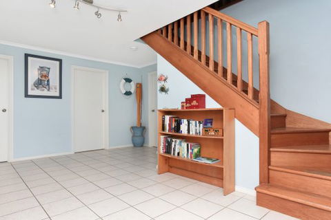 Ambergris - Kalgoorlie Accommodation 4