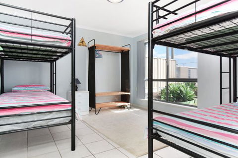 Ambergris - Kalgoorlie Accommodation 7