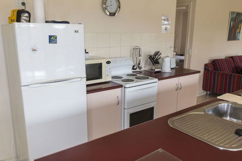 Island Dream Escape - Kalgoorlie Accommodation 1