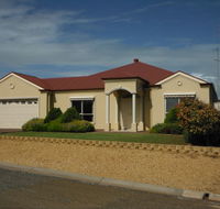 New Ladsys - Kalgoorlie Accommodation