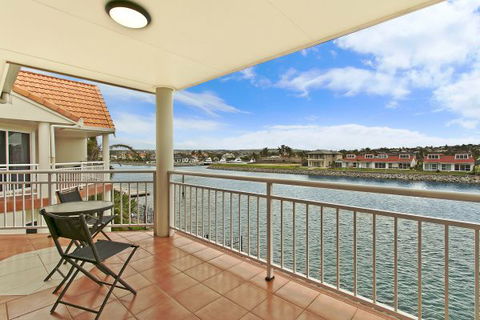 SALT Waterfront Apartment - Kalgoorlie Accommodation 5