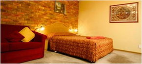 Best Western Pines Country Club Motor Inn - Kalgoorlie Accommodation 4