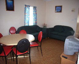 Alonga Waterfront Cottages - Kalgoorlie Accommodation 0