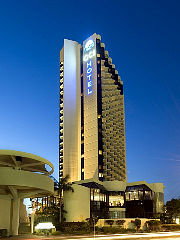 Gold Coast International Hotel - Kalgoorlie Accommodation 0
