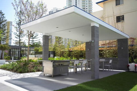 Ultra Broadbeach - Kalgoorlie Accommodation 2
