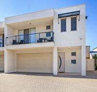 Century 21 SouthCoast The Residence - Kalgoorlie Accommodation