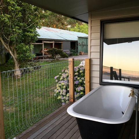 Halcyon Cottage Retreat - Self Contained Accommodation - Kalgoorlie Accommodation 3