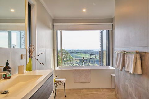 Halcyon Cottage Retreat - Self Contained Accommodation - Kalgoorlie Accommodation 6