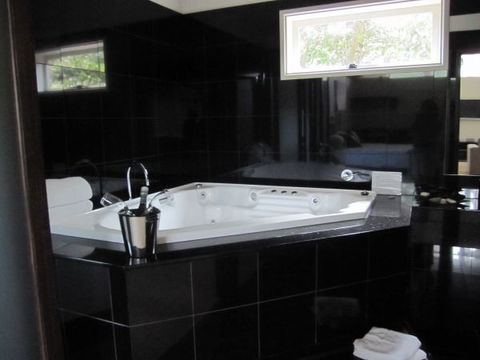 Arusha B&B Retreat - Kalgoorlie Accommodation 0