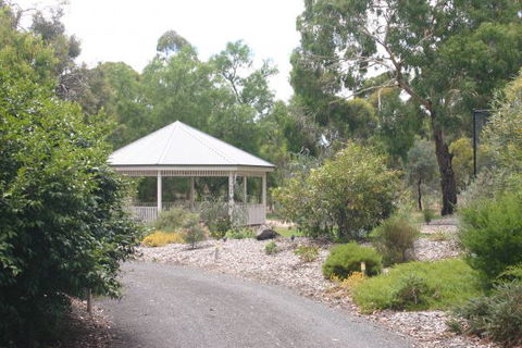 Arusha B&B Retreat - Kalgoorlie Accommodation 4