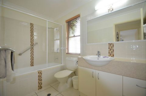 Barney Beach Accommodation - Kalgoorlie Accommodation 4