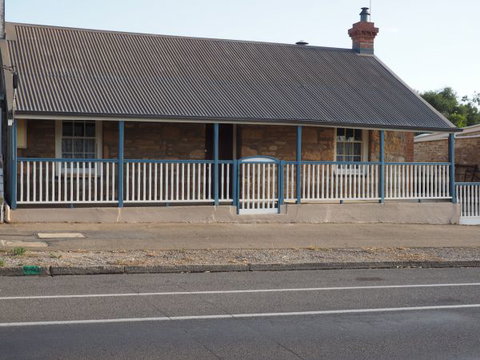 Cobblers Cottage - Kalgoorlie Accommodation 2